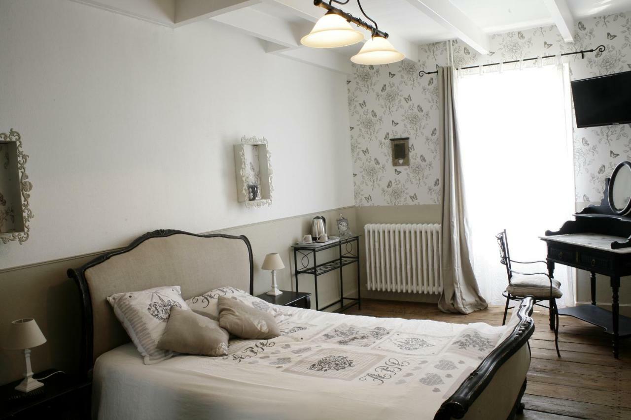 Au Coeur Des Vignes Bed & Breakfast Archiac Luaran gambar