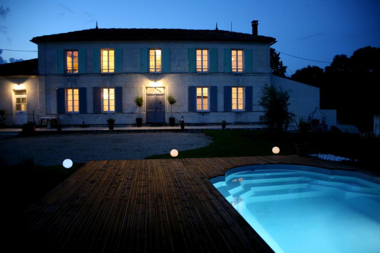 Au Coeur Des Vignes Bed & Breakfast Archiac Luaran gambar