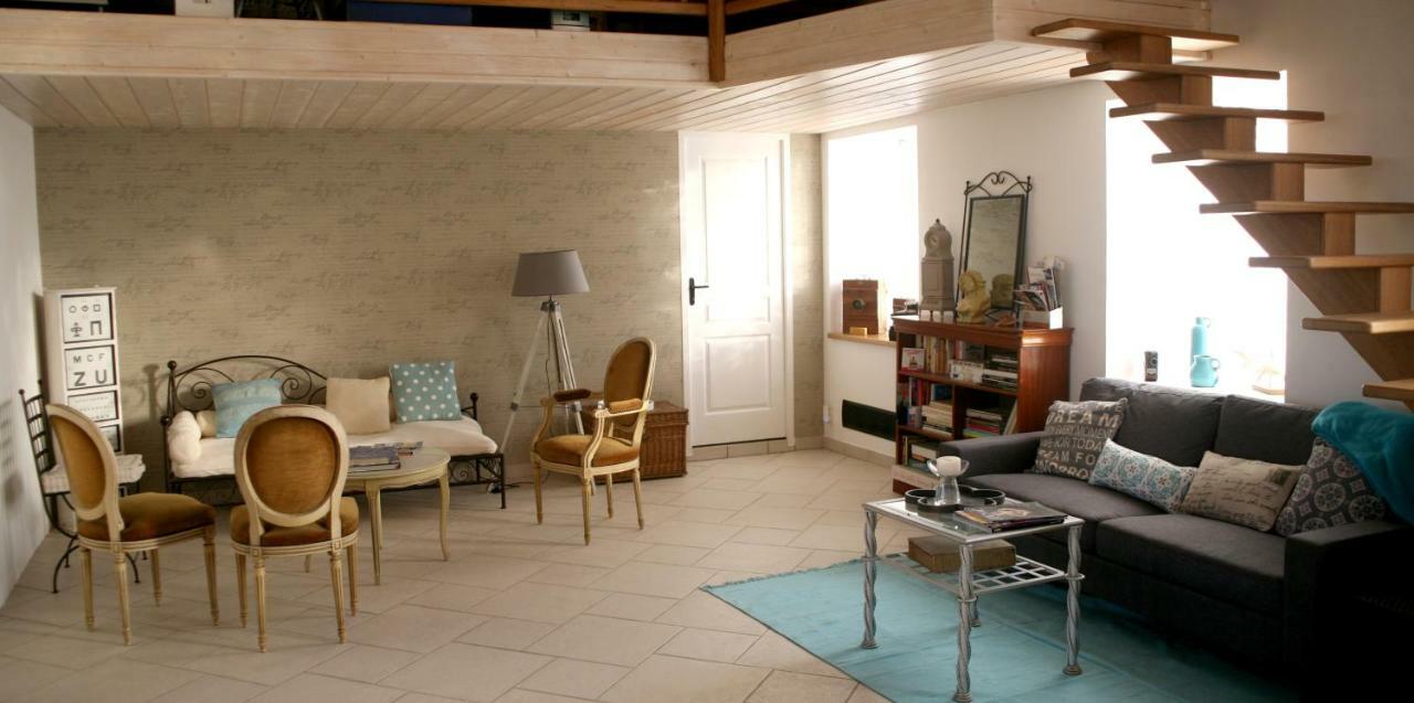 Au Coeur Des Vignes Bed & Breakfast Archiac Luaran gambar